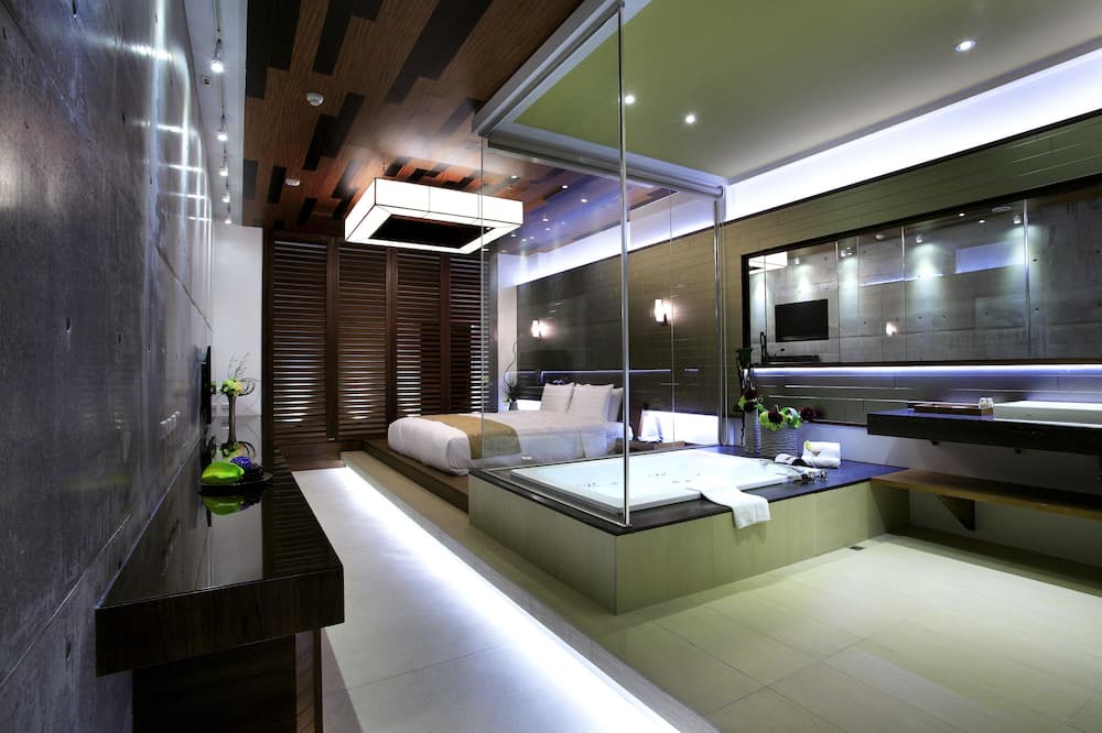 Photo of Bedroom in South District