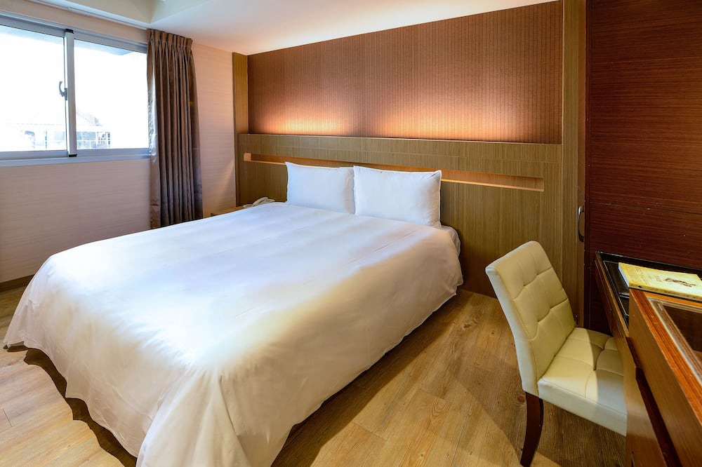 Photo of Bedroom in East District