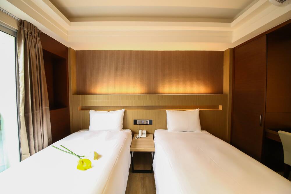 Photo of Bedroom in East District