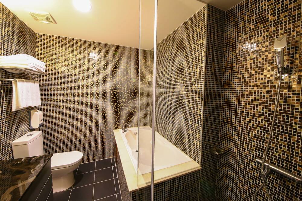 Photo of Bathroom in East District