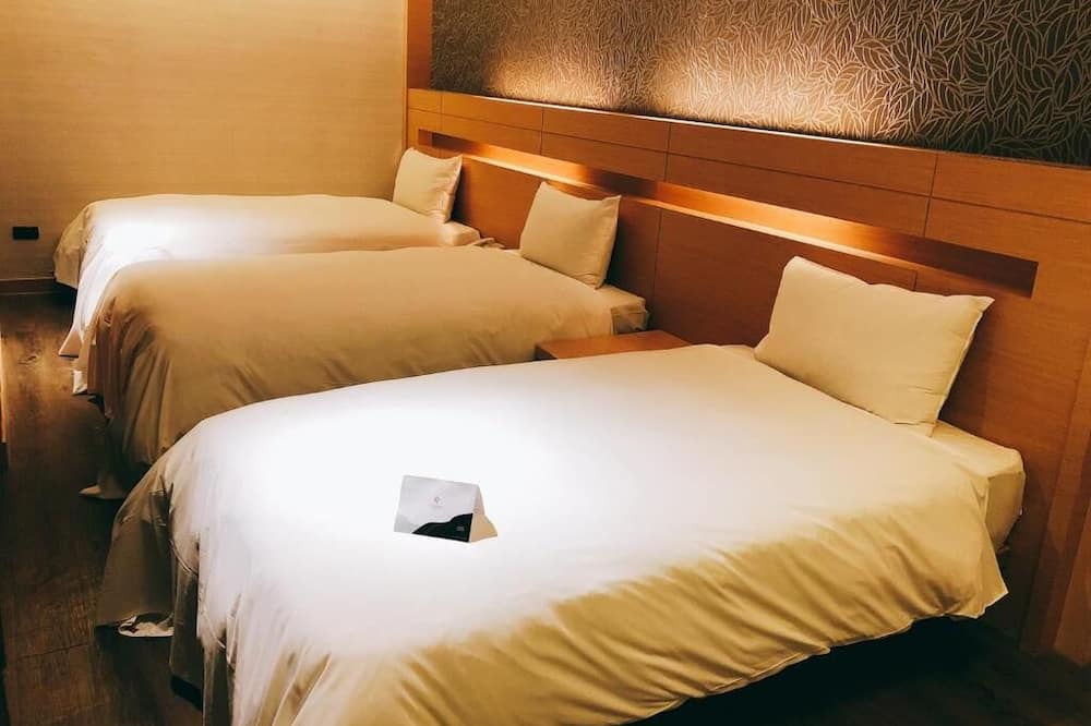 Photo of Bedroom in East District