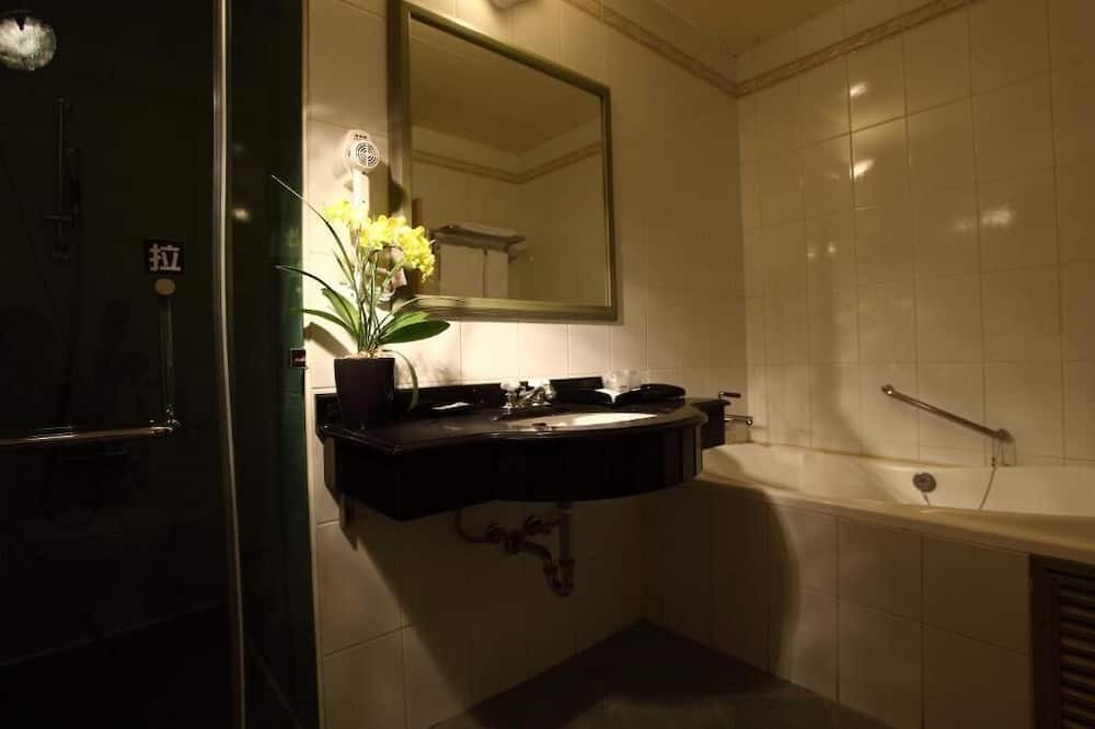 Photo of Bathroom in Taibao