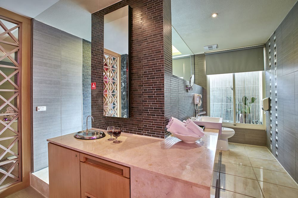 Photo of Bathroom in Puxin