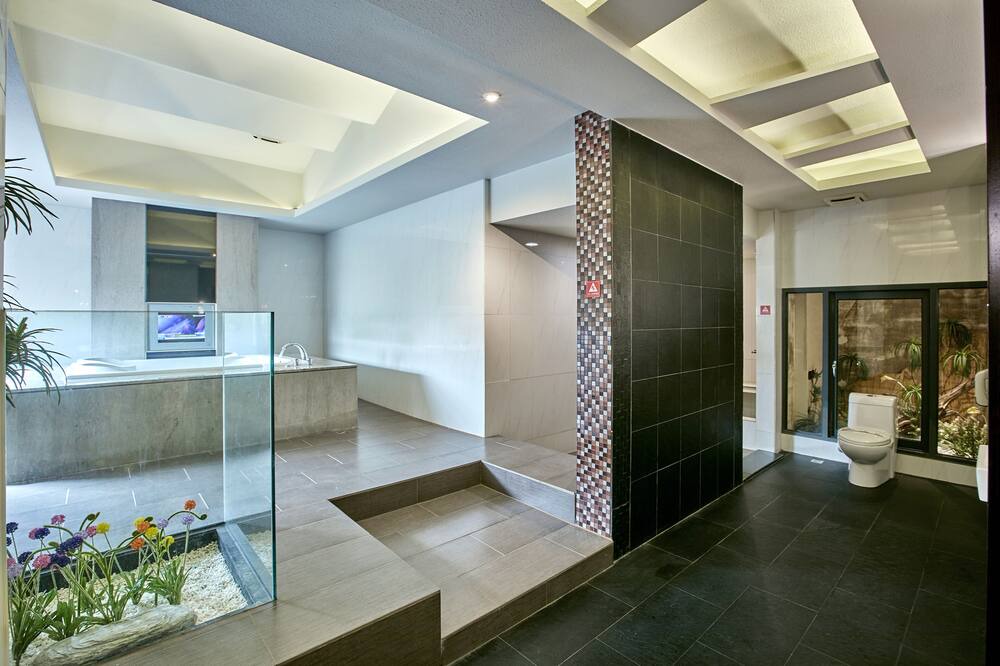 Photo of Bathroom in Puxin