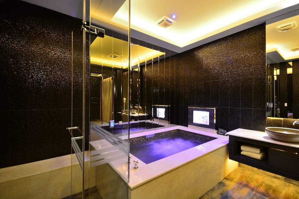 Photo of Bathroom in Beitun District