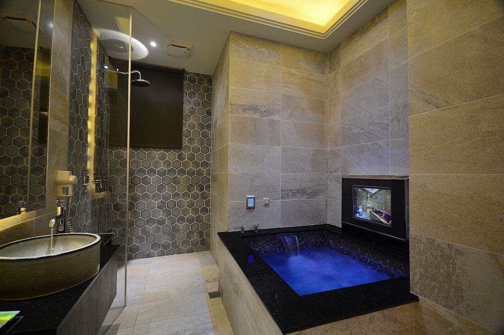 Photo of Bathroom in Beitun District