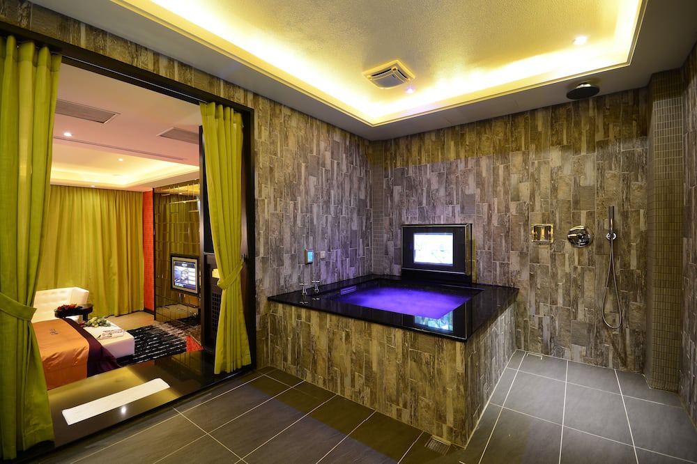 Photo of Bathroom in Beitun District