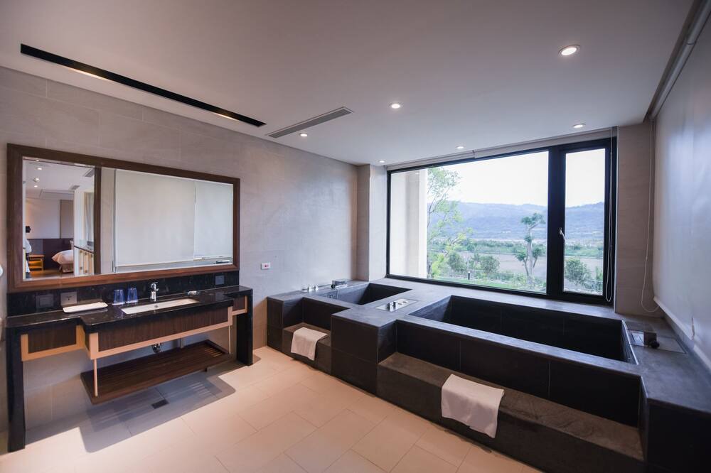 Photo of Bathroom in Luye