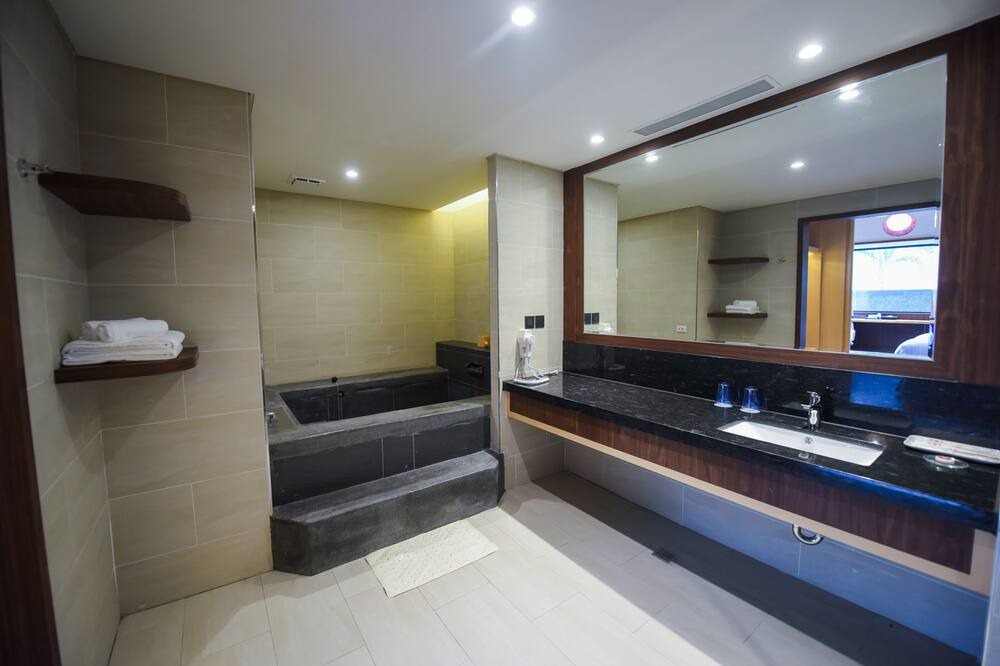 Photo of Bathroom in Luye