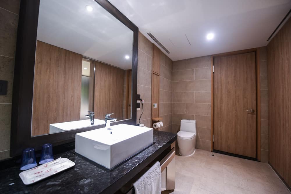 Photo of Bathroom in Luye