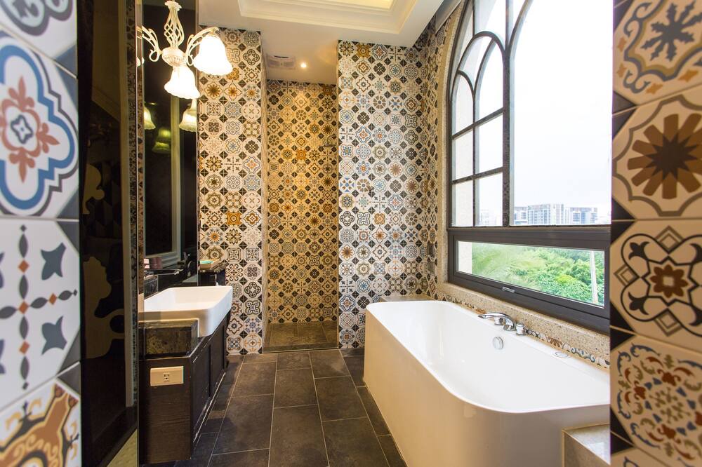 Photo of Bathroom in Nantun District