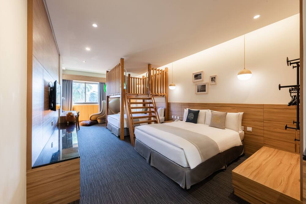 Photo of Bedroom in East District