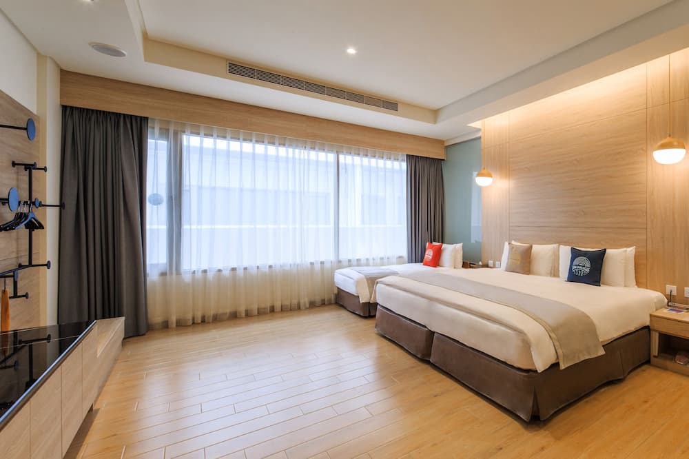 Photo of Bedroom in East District