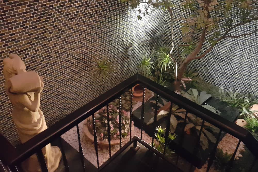 Photo of Patio Balcony in Guiren District