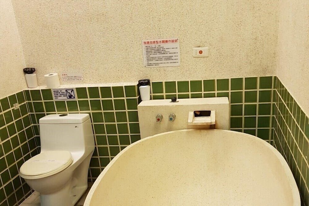 Photo of Bathroom in Liugui District