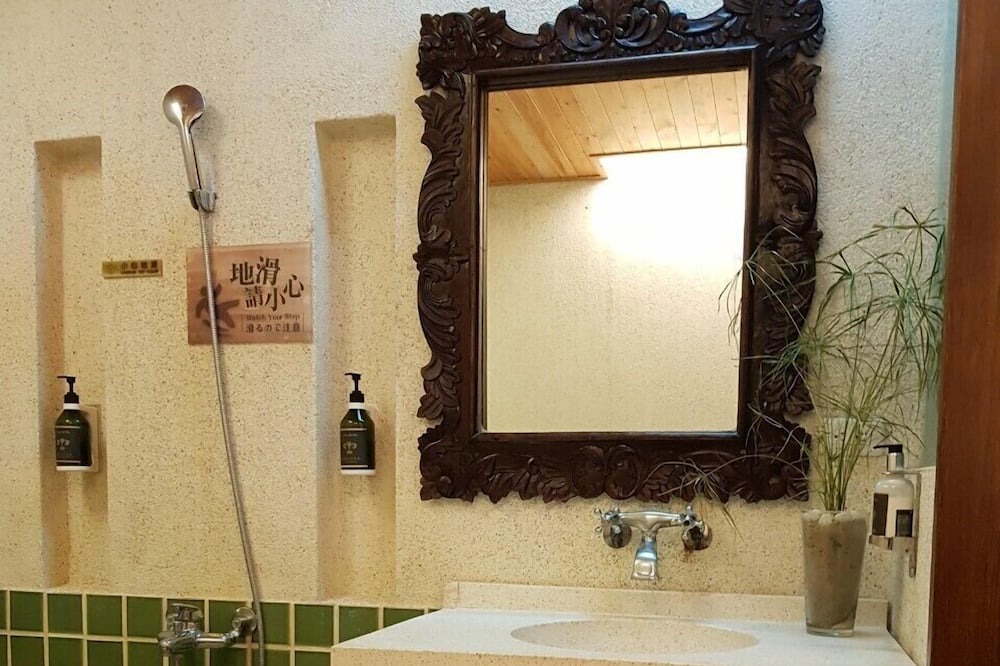 Photo of Bathroom in Liugui District