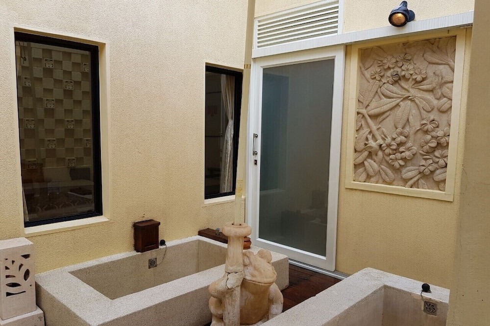 Photo of Bathroom in Liugui District