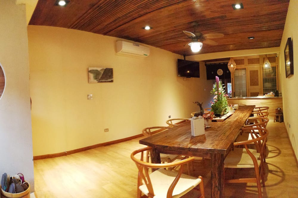 Photo of Livingroom in Rende District