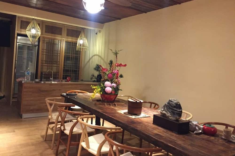 Photo of Livingroom in Rende District