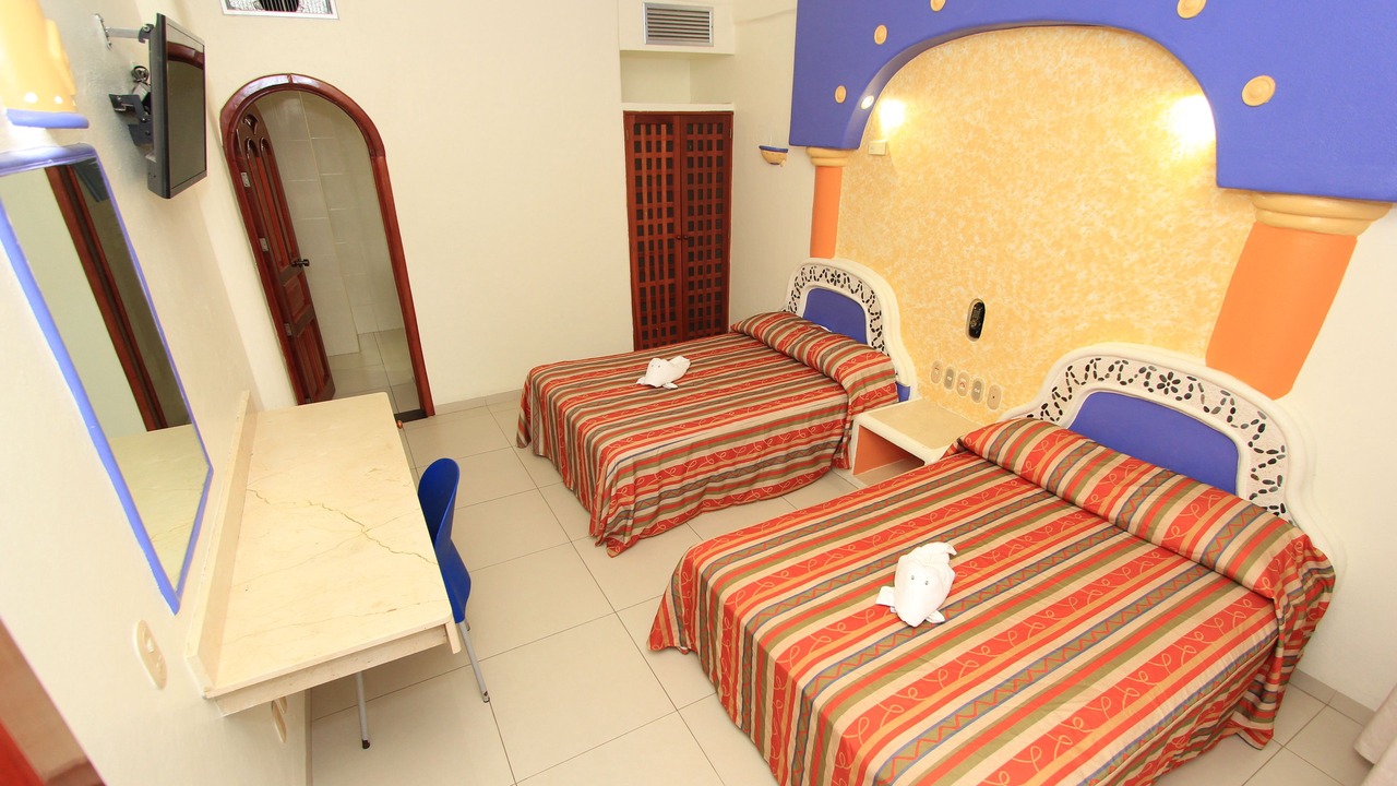 Photo of Bedroom in R