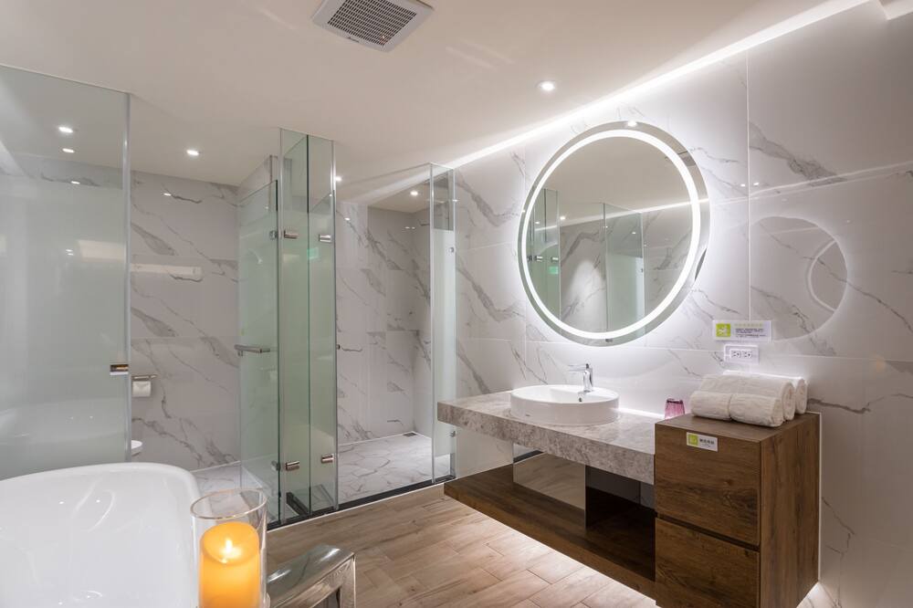Photo of Bathroom in Zhongli District