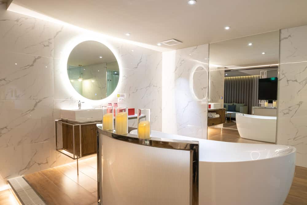 Photo of Bathroom in Zhongli District