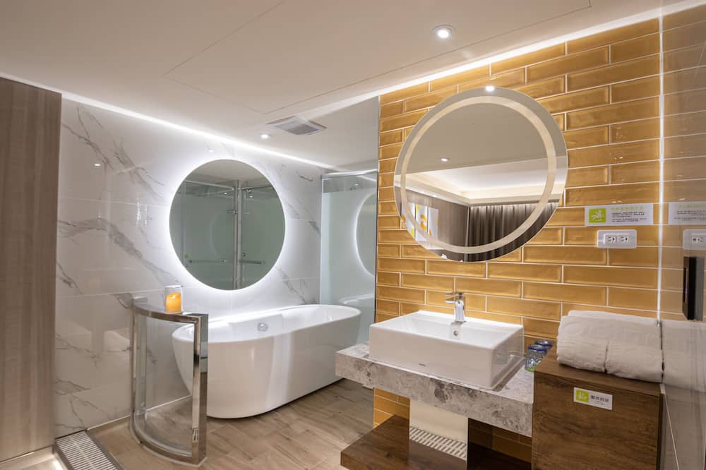 Photo of Bathroom in Zhongli District