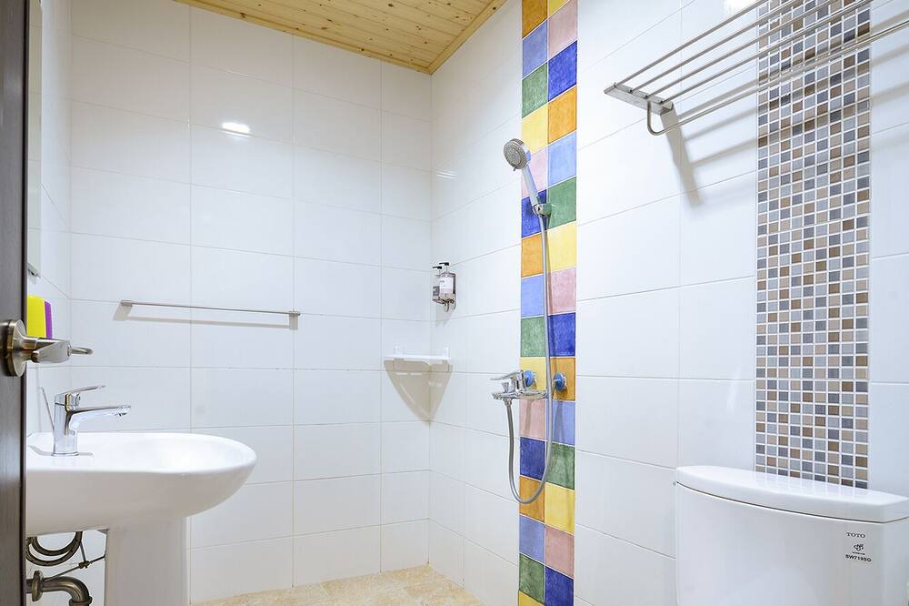 Photo of Bathroom in Shanjiao