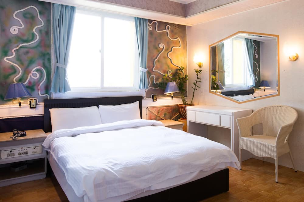 Photo of Bedroom in Big Beach