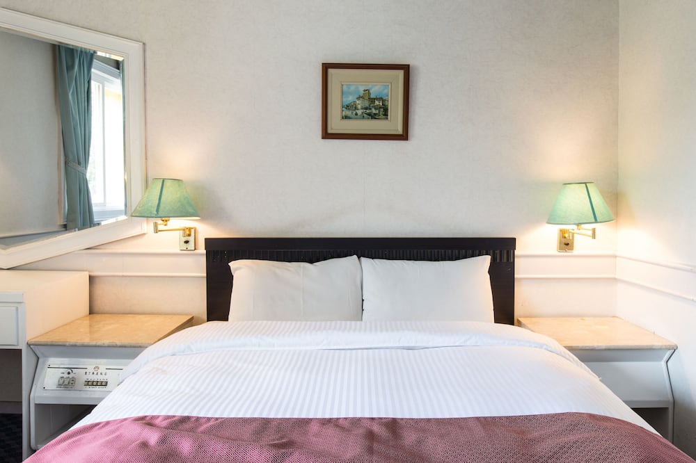 Photo of Bedroom in Big Beach