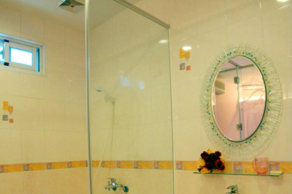 Photo of Bathroom in Luye