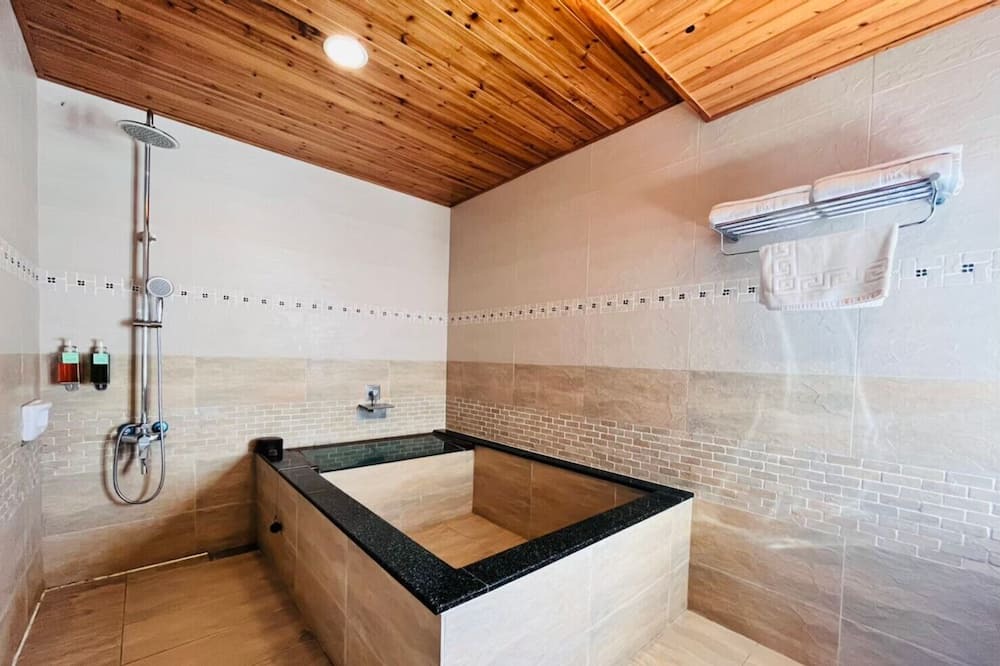 Photo of Bathroom in Eluan