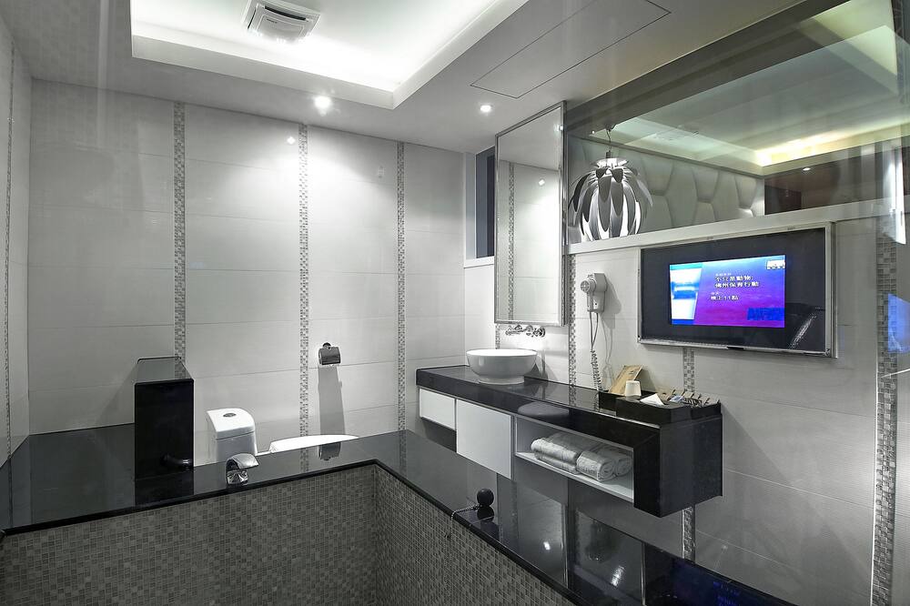 Photo of Bathroom in Pitou
