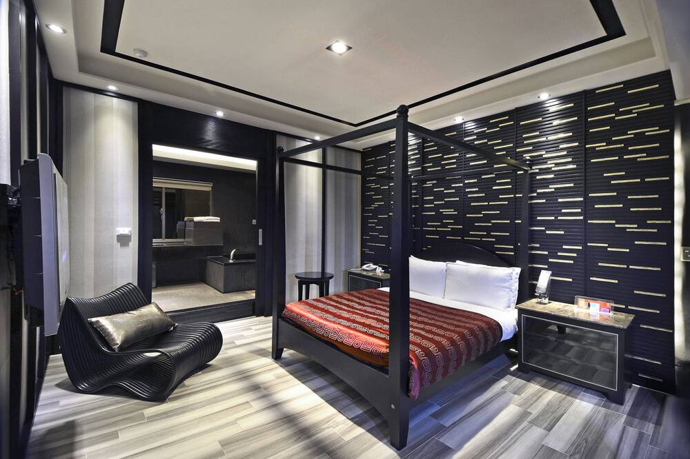 Photo of Bedroom in Pitou