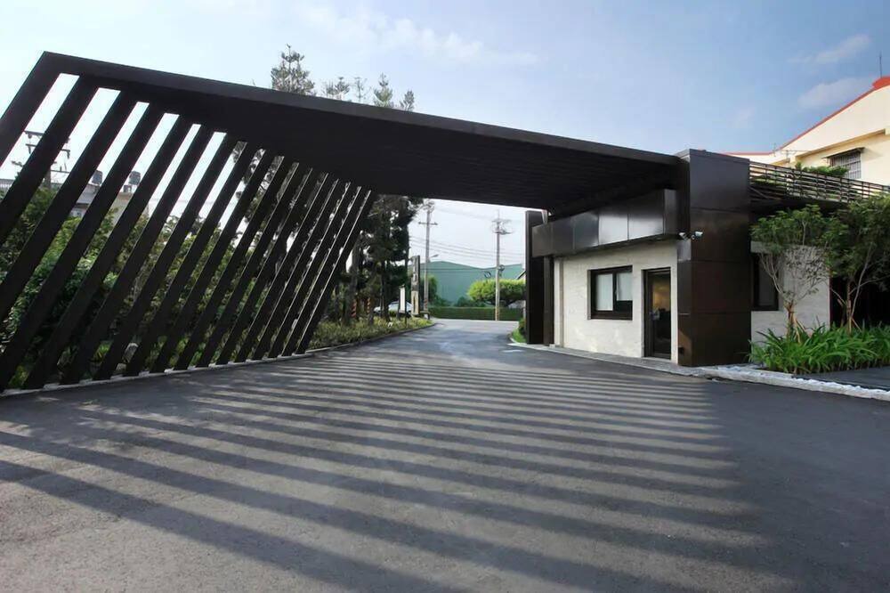 Photo of Others in Pitou