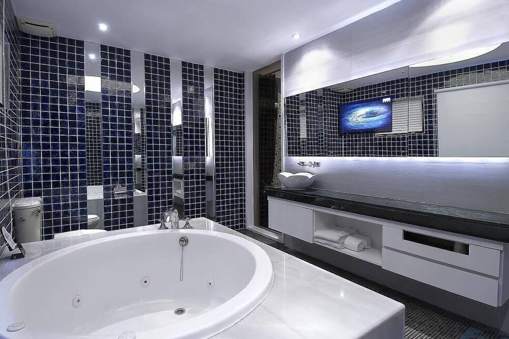 Photo of Bathroom in Pitou