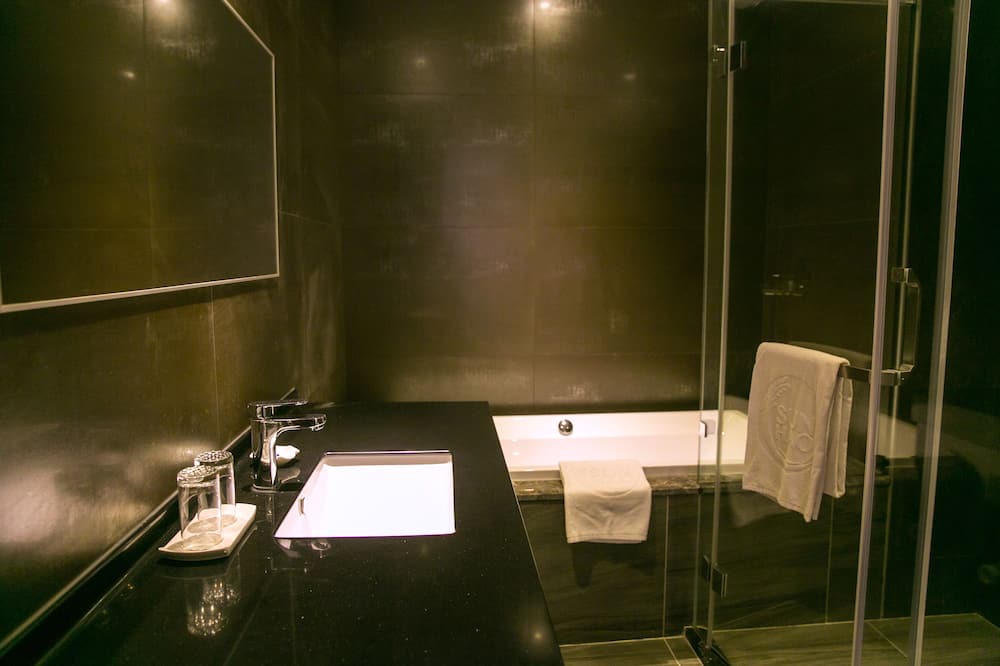 Photo of Bathroom in Douliou