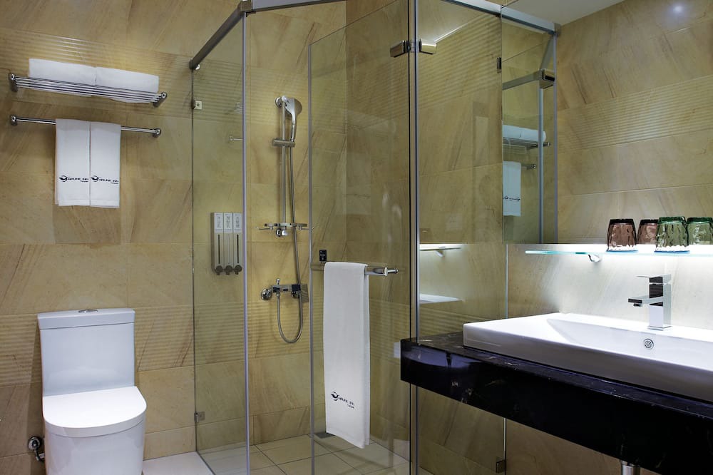 Photo of Bathroom in West District