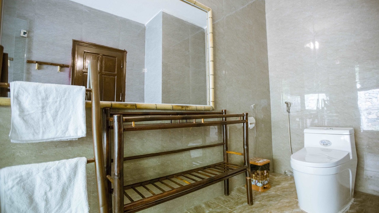 Photo of Bathroom in Hoa Lu