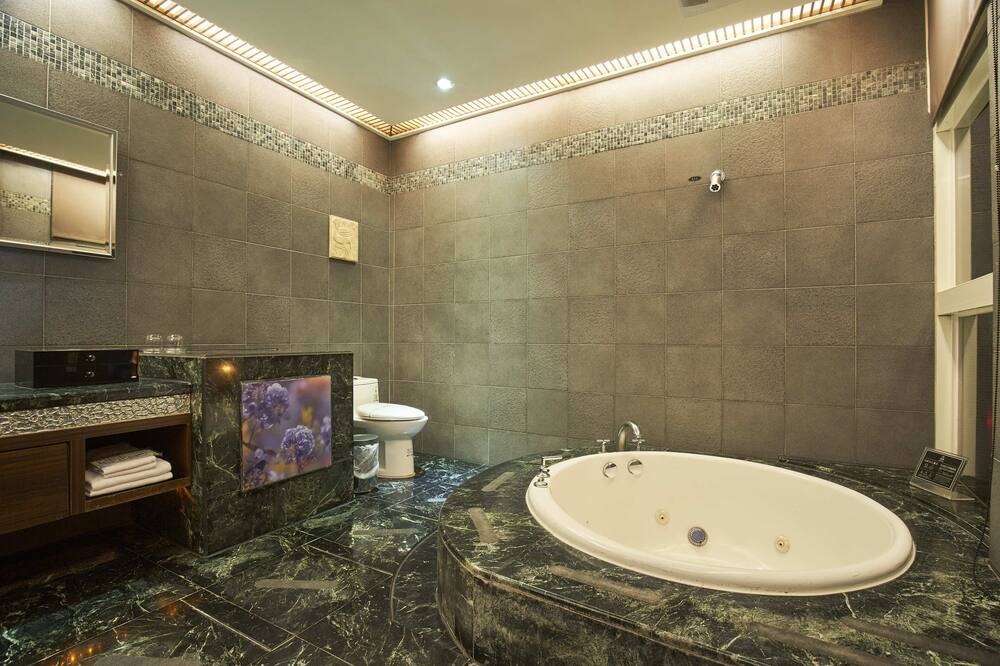 Photo of Bathroom in Guishan District