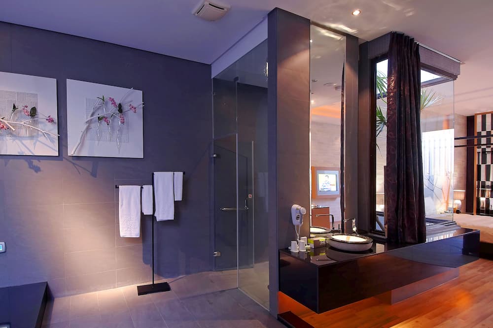 Photo of Bathroom in Caotun