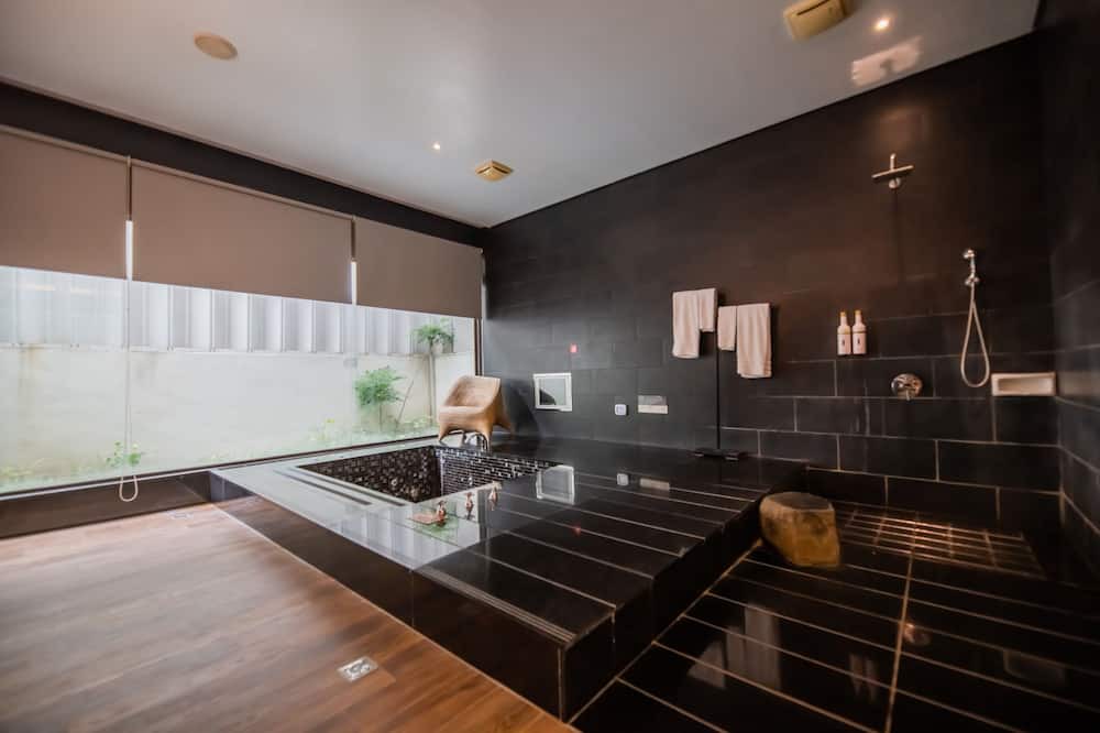 Photo of Bathroom in Caotun