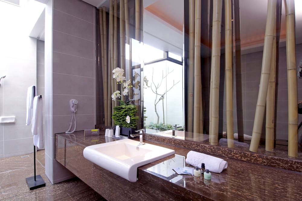 Photo of Bathroom in Caotun