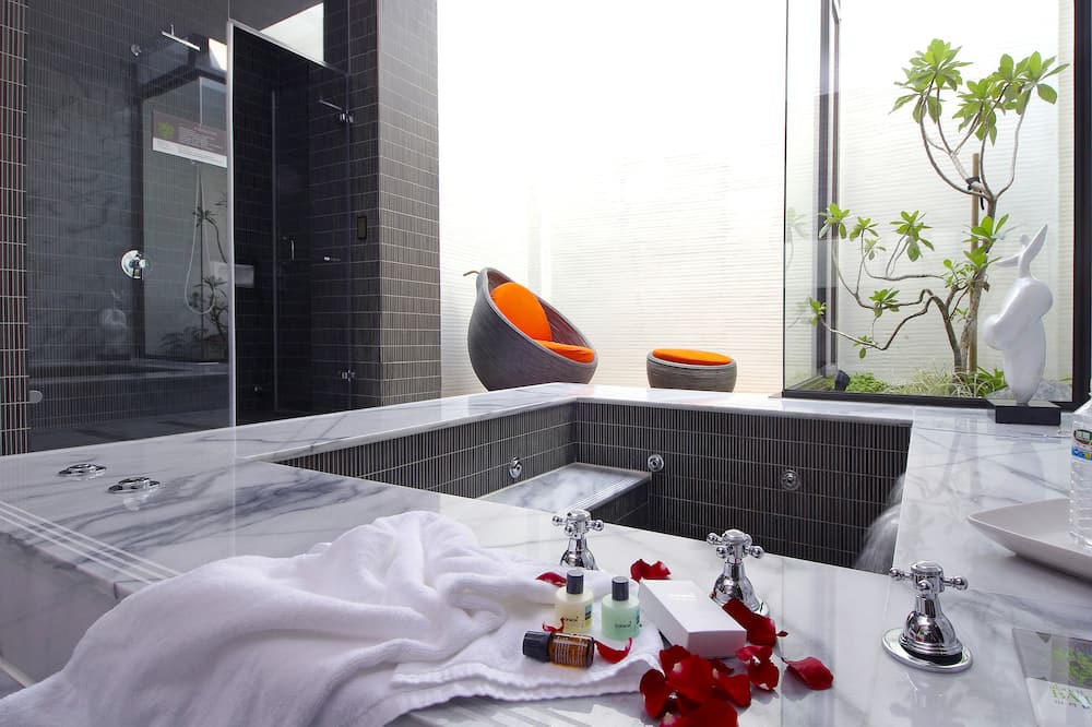 Photo of Bathroom in Caotun