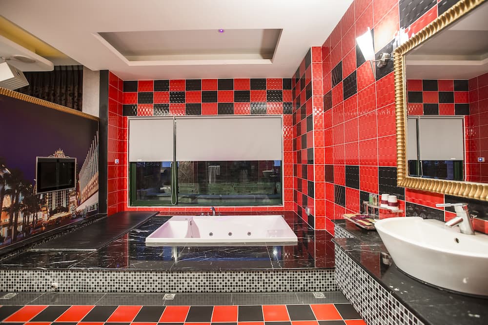 Photo of Bathroom in Douliou