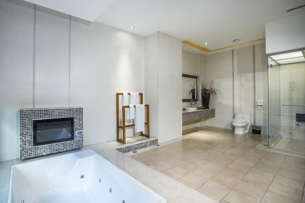 Photo of Bathroom in Douliou