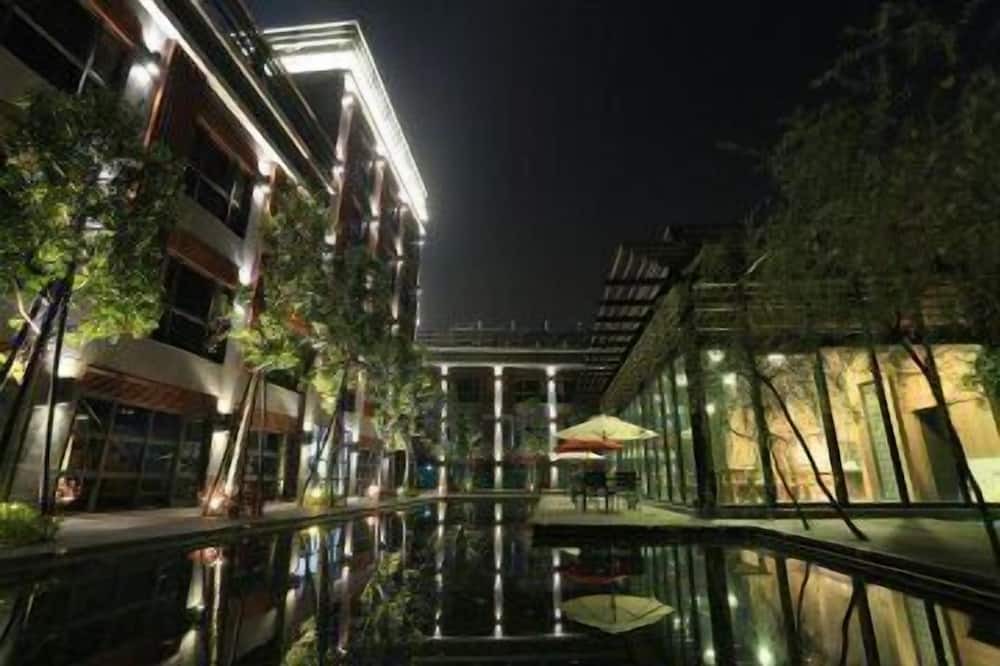 Photo of Outdoor in Dounan