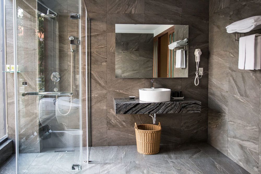 Photo of Bathroom in Dounan