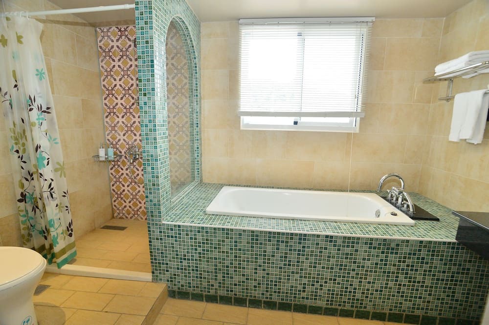 Photo of Bathroom in Luye