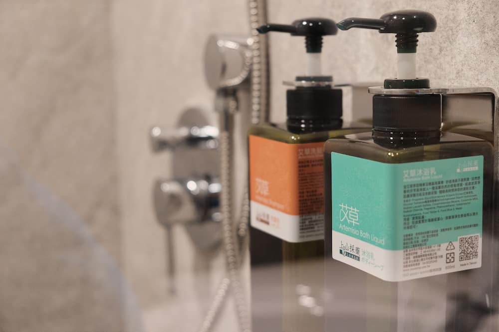 Photo of Bathroom in Central District